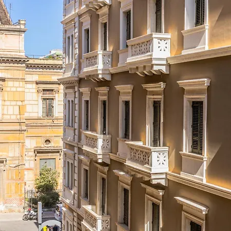 Politeama Luxury باليرمو