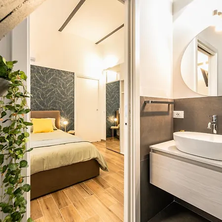 アパート Politeama Luxury パレルモ