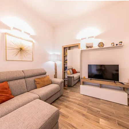 Politeama Luxury アパート *