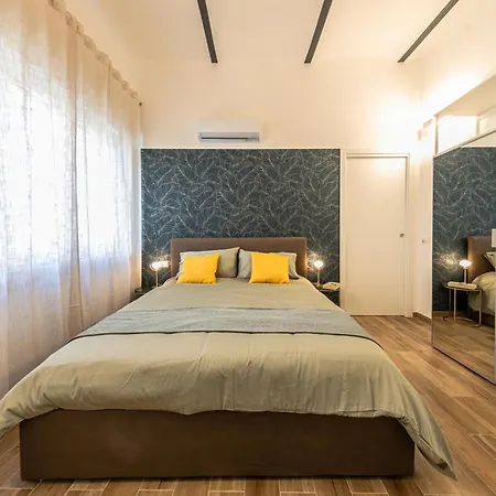 Politeama Luxury アパート