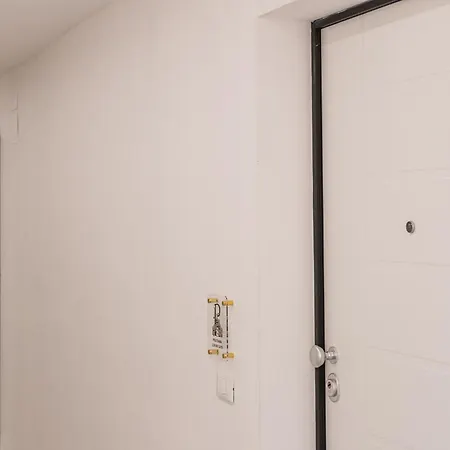 Politeama Luxury アパート